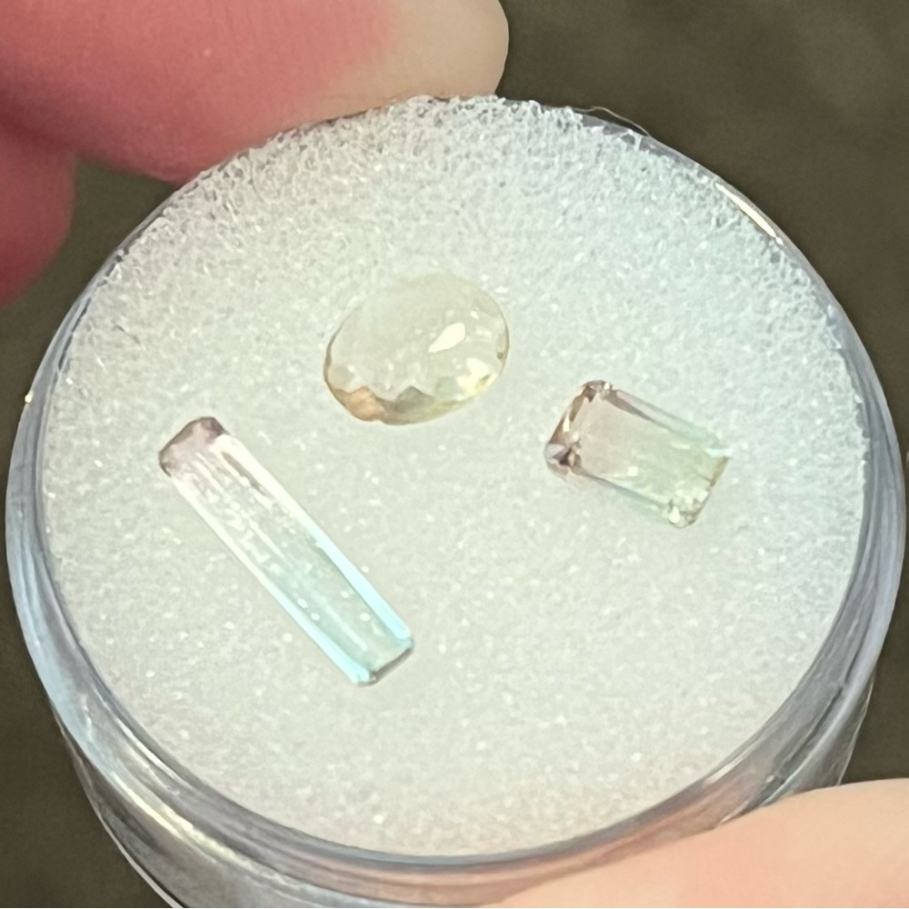 1.34 ct Bicolor Tourmaline